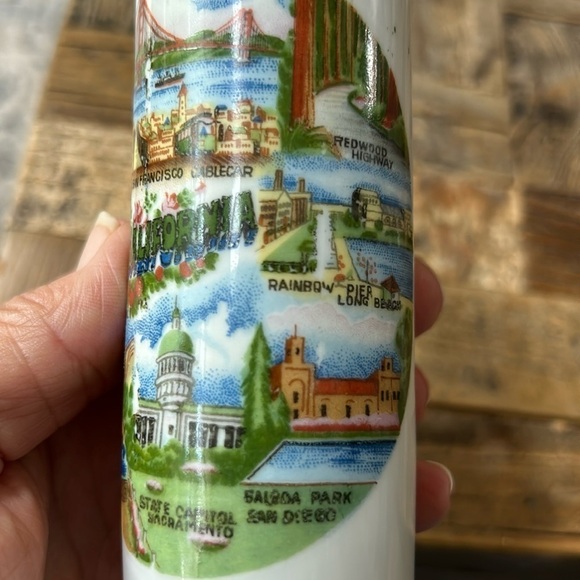 Vintage California Salt & Pepper Shaker Set - Picture 6 of 13